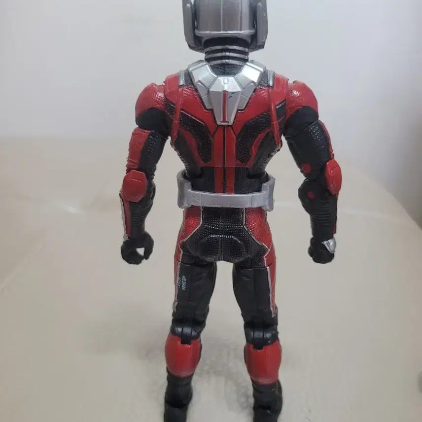 [BUNJANG] Hasbro Ant-Man Action Figure / 앤트맨 액션 피규어.