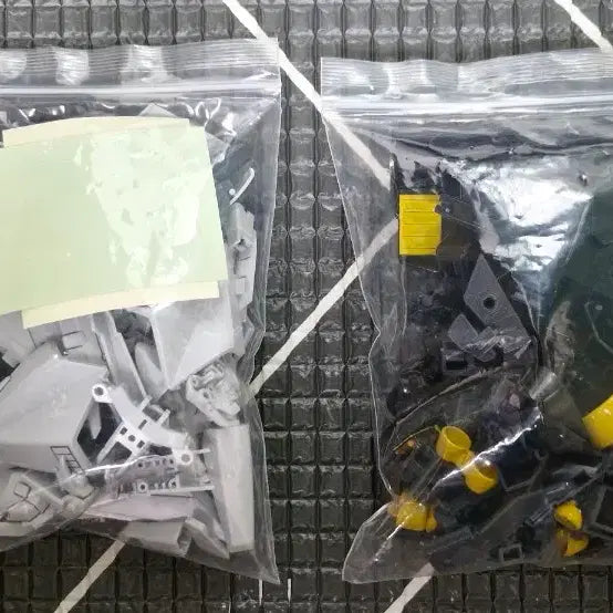 [BUNJANG] Gaffran &amp; Hrairo Custom Model Kit / HGUC 가프랑 흐라이루 판매합니다.
