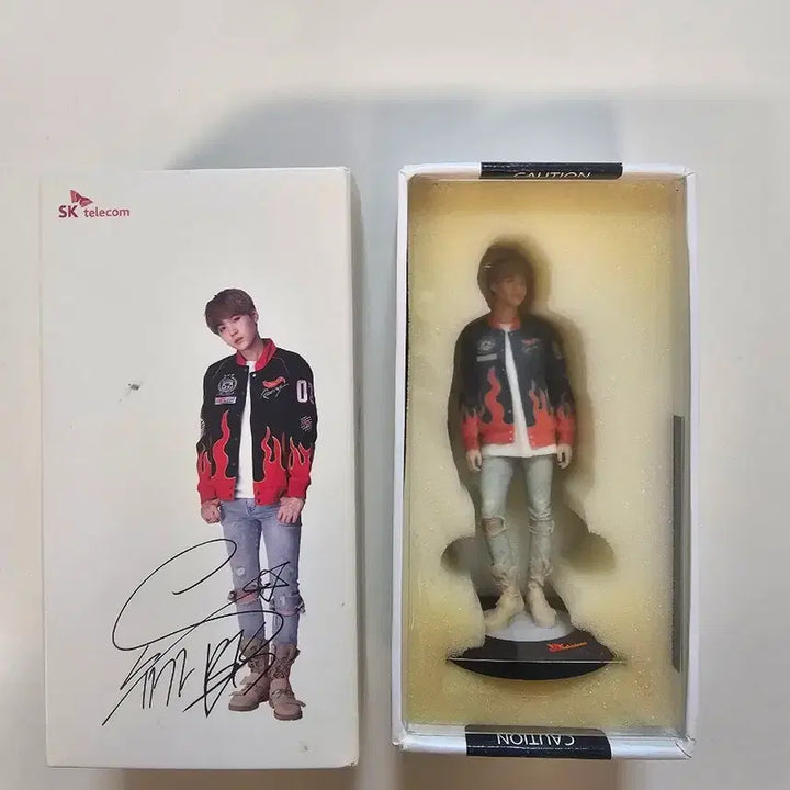 [BUNJANG] BTS Suga SK Telecom Figure / 방탄소년단 bts sk텔레콤 피규어 윤기 슈가 suga 양도