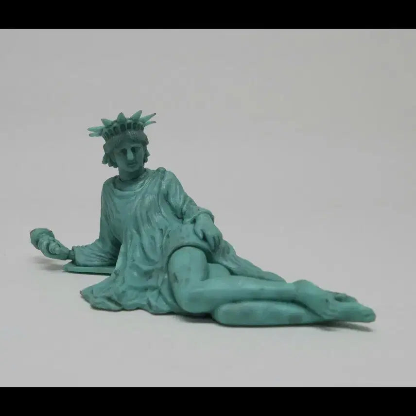 [BUNJANG] Statue of Liberty Figurine Set - 6 Types / [새제품]너무나 자유로운 여신상 피규어 6종 세트