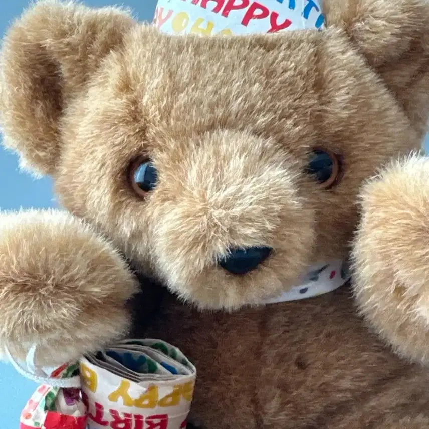 [BUNJANG] Vintage Teddy Bear with Birthday Hat / 빈티지 곰인형
