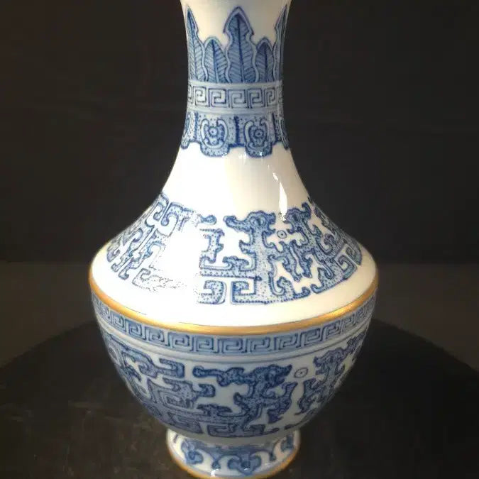 [BUNJANG] Celadon Porcelain Vase with Geometric Dragon Motif / 260701-3 청화진금채 기하용문 절경병