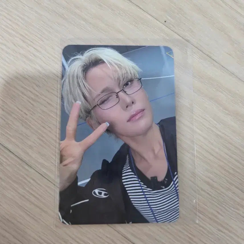 [BUNJANG] XoLove Hyun Photocard / xlov 엑스러브현 이고지고 12000