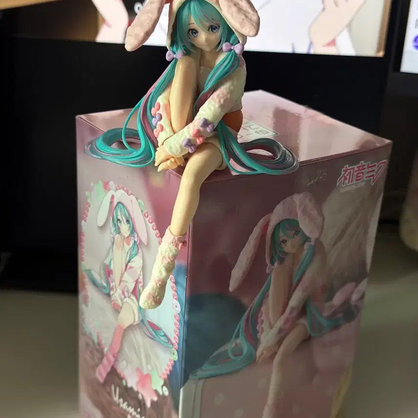 [BUNJANG] Vocaloid Hatsune Miku Noodle Stopper Figure Pink Ver. (Opened) / 미쿠 파자마 누들스토퍼 핑크ver