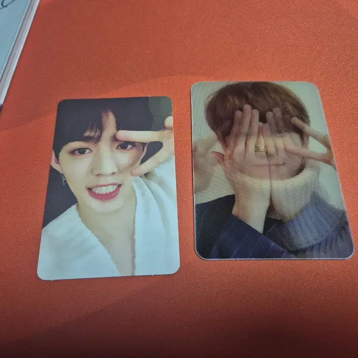 [BUNJANG] Seventeen All Members Autographed Album (Includes CD + 2 Photocards) / 세븐틴 전맴버 싸인 앨범 (CD + 포카 2장 포함)