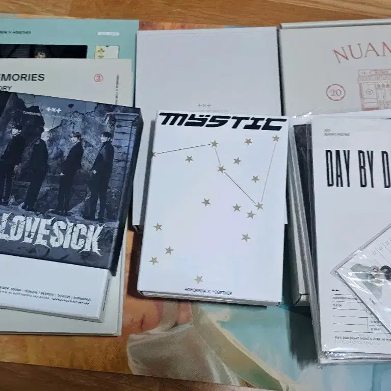 [BUNJANG] TXT Bundle Set - Memories, Concert DVD, Deco Kit / 투바투 시그,메모리즈, 콘서트DVD,키트 일괄 럽식콘DVD 디비디큐알일괄