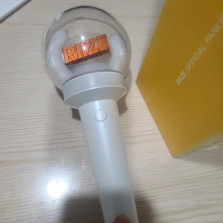 [BUNJANG] RIIZE Official Lightstick (LAVELONG) / 라이즈  응원봉 라브봉 판매