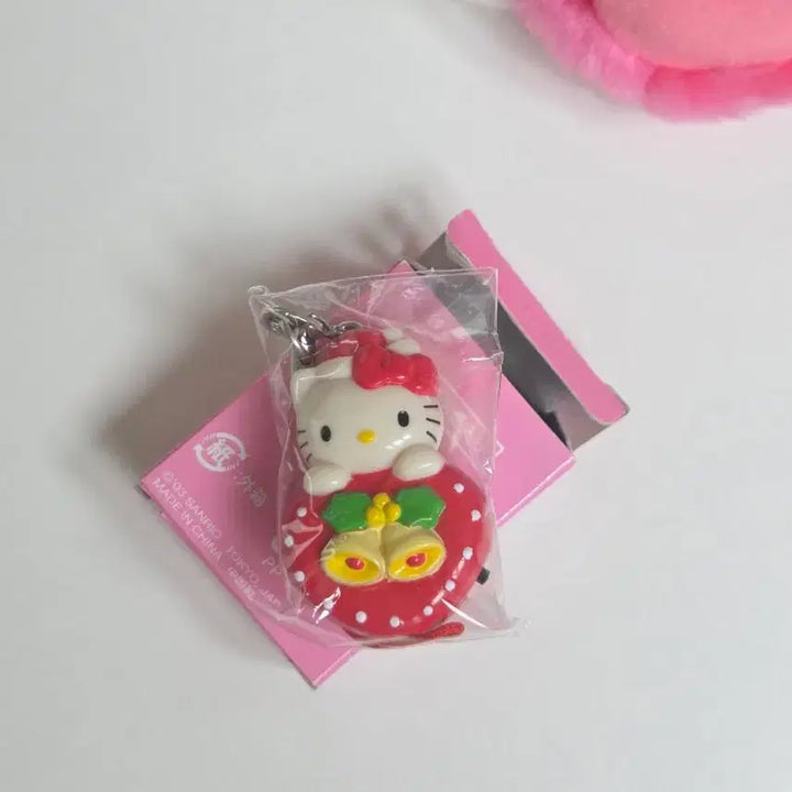 [BUNJANG] Sanrio Classic Kitty Christmas Strap Santa Kitty Keychain / 고전키티 크리스마스 스트랩 산타키티 키링