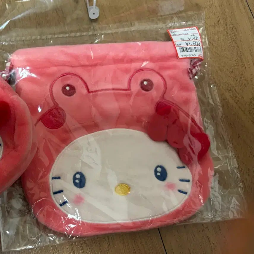[BUNJANG] Avail Sanrio Hello Kitty Pouch (Drawstring) / 일본 avail 산리오 헬로키티 파우치 (조리개형)
