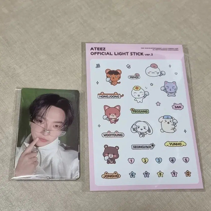 [BUNJANG] ATEEZ Lightiny 3 Photocard Set, Sticker / 에이티즈 응원봉 라이티니3 포카 set, 스티커