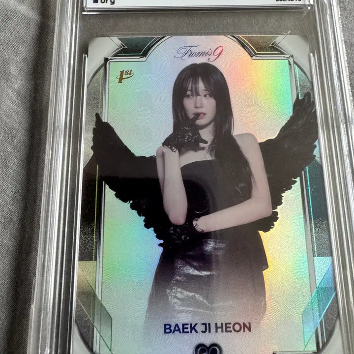 [BUNJANG] Fromis_9 Baek Ji-heon Black Terrapin Photocard / 테레카 프로미스나인 백지헌 블랙