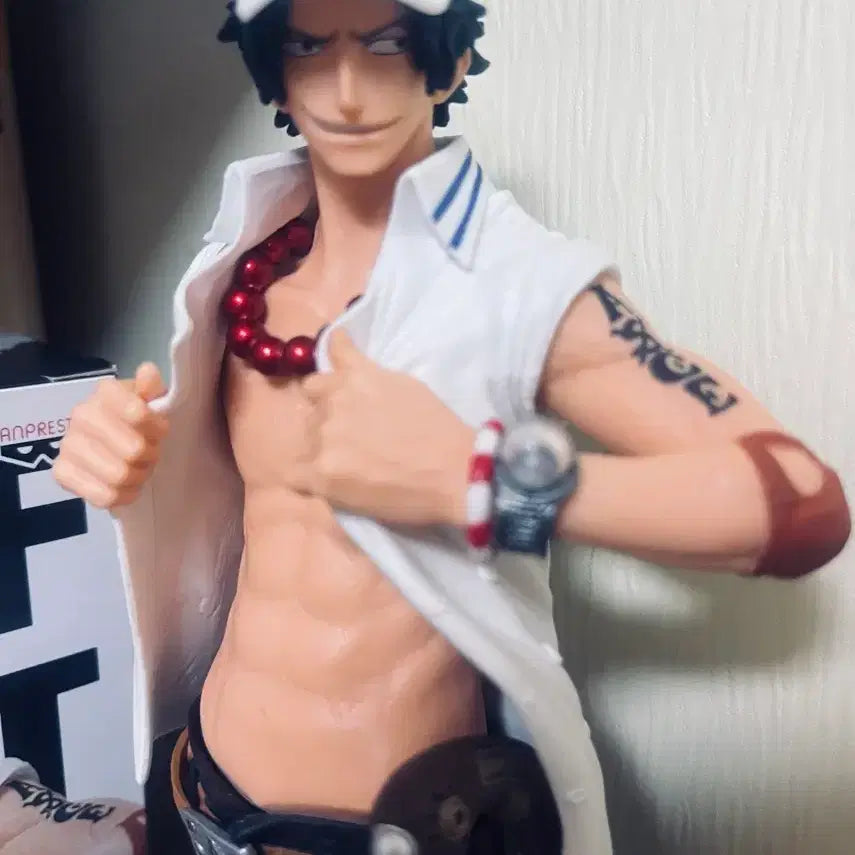 [BUNJANG] Banpresto King of Artist Ace (Navy Ver.) Figure / (원피스피규어)반프레스토 킹 오브 아티스트 킹오아 에이스 2탄 해군ver