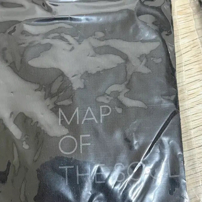 [BUNJANG] BTS Map of the Soul Tour T-Shirt (Black, Size L) / BTS 맵오브더소울 투어 티셔츠