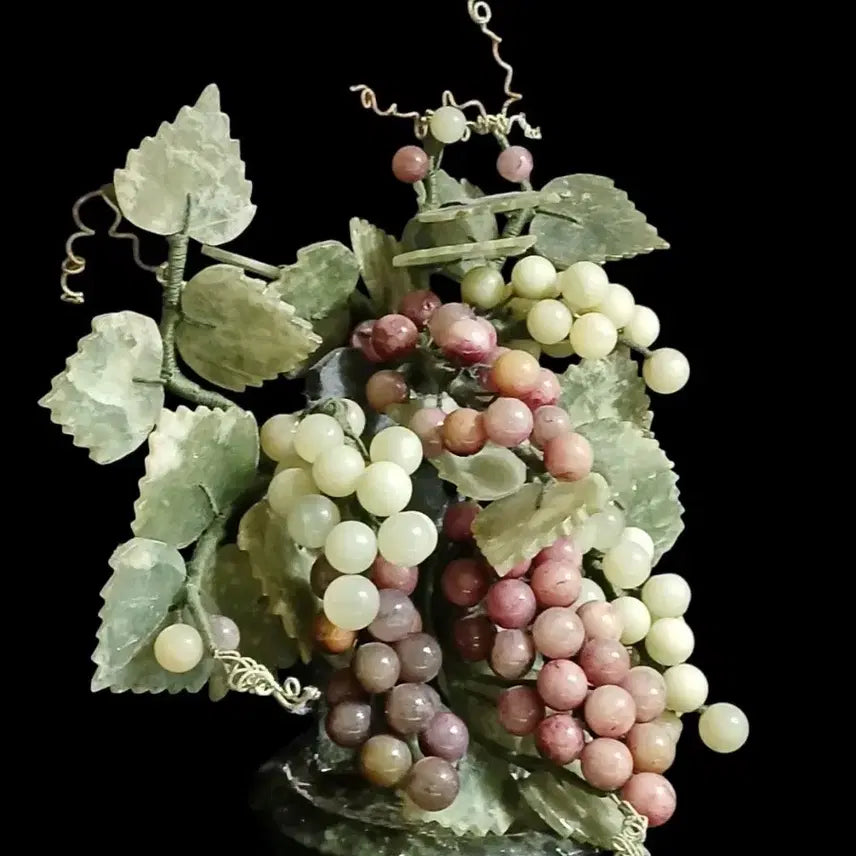 [BUNJANG] Jade Grape Cluster Ornament / 옥으로 만든 포도 장식