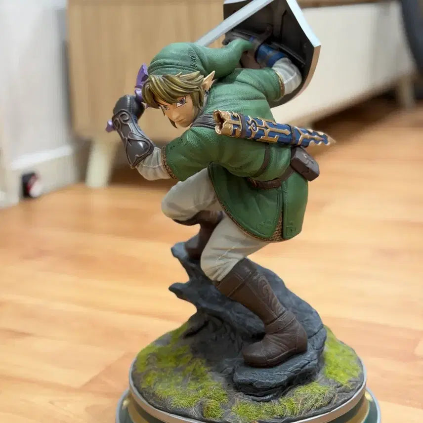 [BUNJANG] The Legend of Zelda Twilight Princess Link Resin Statue (Limited Edition) / (특가)젤다의전설 황혼의공주 링크 레진 피규어