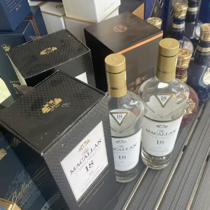 [BUNJANG] Macallan 18 Year Old 2022/2023 Empty Bottle Case / 맥캘란 18년 2022,2023 공병 케이스 겉박스