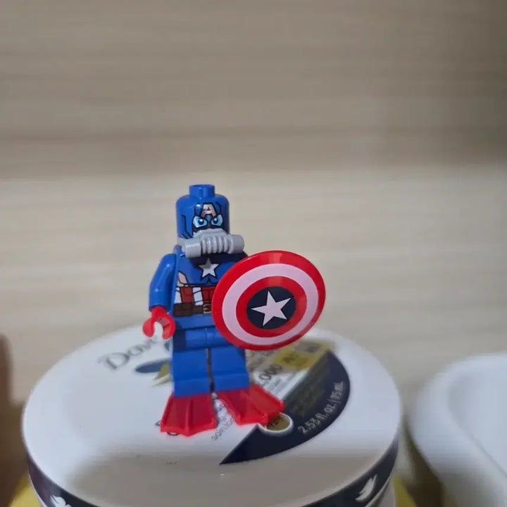 [BUNJANG] LEGO Captain America Scuba Diver Figure with Shield / 캡틴아메리카 스쿠버다이빙 레고