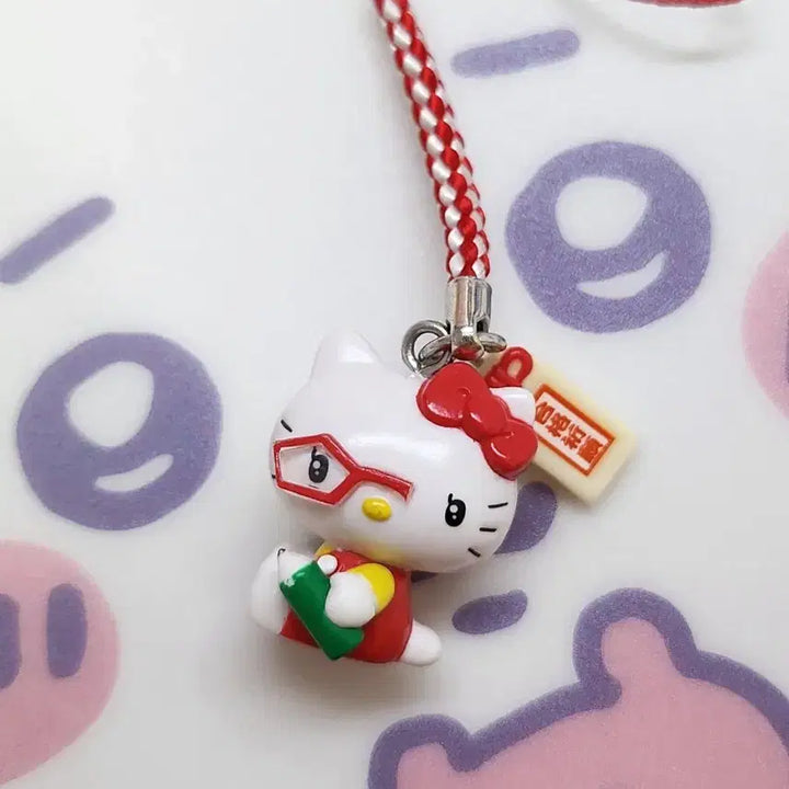 [BUNJANG] Sanrio Red Monocle Lucky Charm Keychain / 고전 산리오 빨간 안경 합격운 부적 파리미키 키티스트랩 킽스 키링