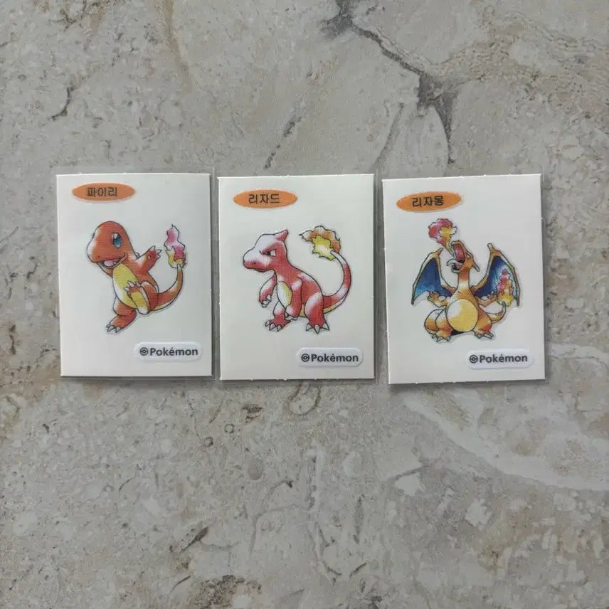 [BUNJANG] Pokemon 30th Anniversary Artwork 3D Sticker - Charmander, Charmeleon, Charizard / 포켓몬 띠부씰 30주년 아트워크 팔아요(파이리,리자드, 리자몽)띠부씰