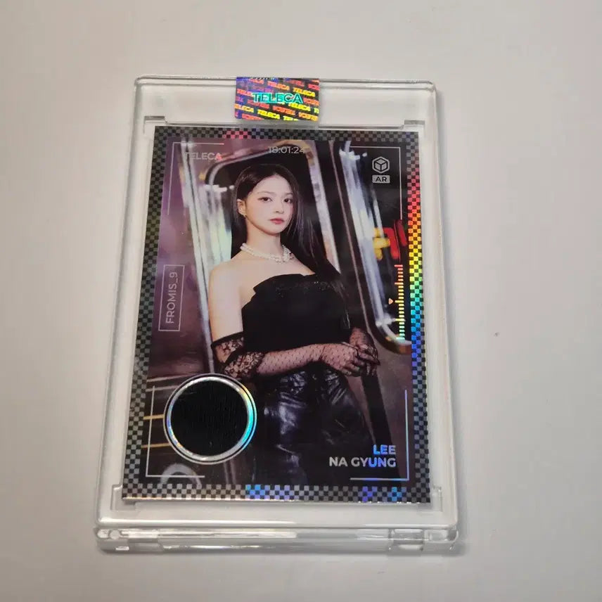 [BUNJANG] fromis_9 Lee Nagyung Relic Magnet Case Card / 프로미스나인 이나경 실착 렐릭 자석케이스 카드