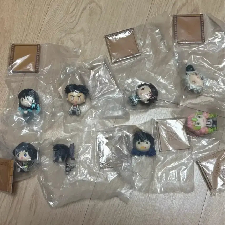 [BUNJANG] Demon Slayer: Kimetsu no Yaiba Mugen Train Edition Chokonokko 10-Piece Full Set / 귀멸의 칼날 귀칼 무한성편 초코노코 10종 풀세트