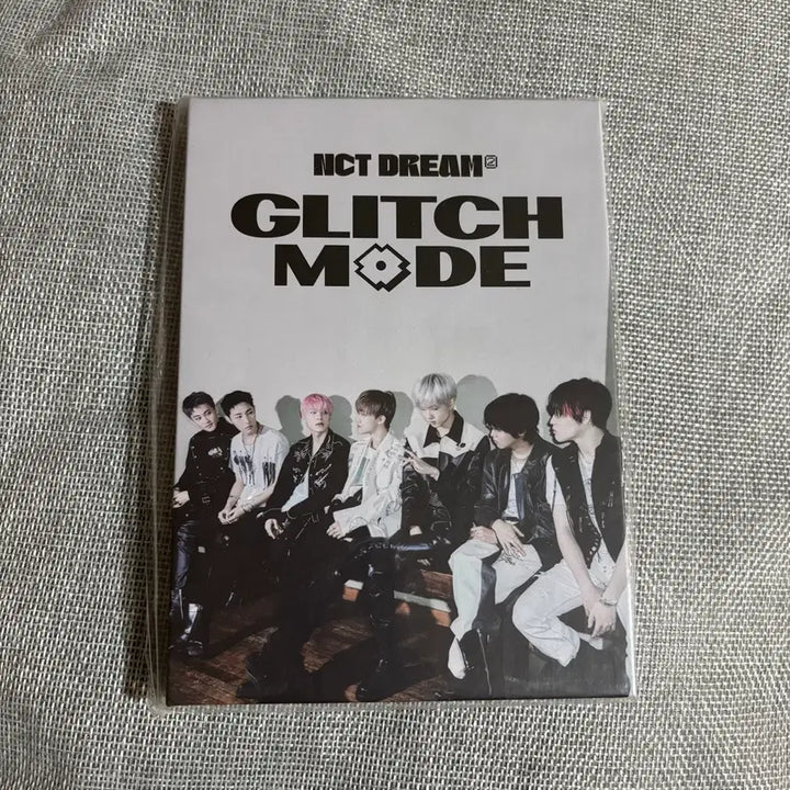 [BUNJANG] NCT DREAM Glitch Mode Postcard Book (Sealed) / 엔시티드림 글리치모드 엽서북 미개봉