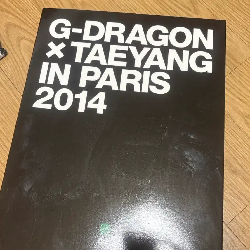 [BUNJANG] G-Dragon &amp; Taeyang 2014 Paris Photobook / 지디 앤 태양 파리 2014 화보집