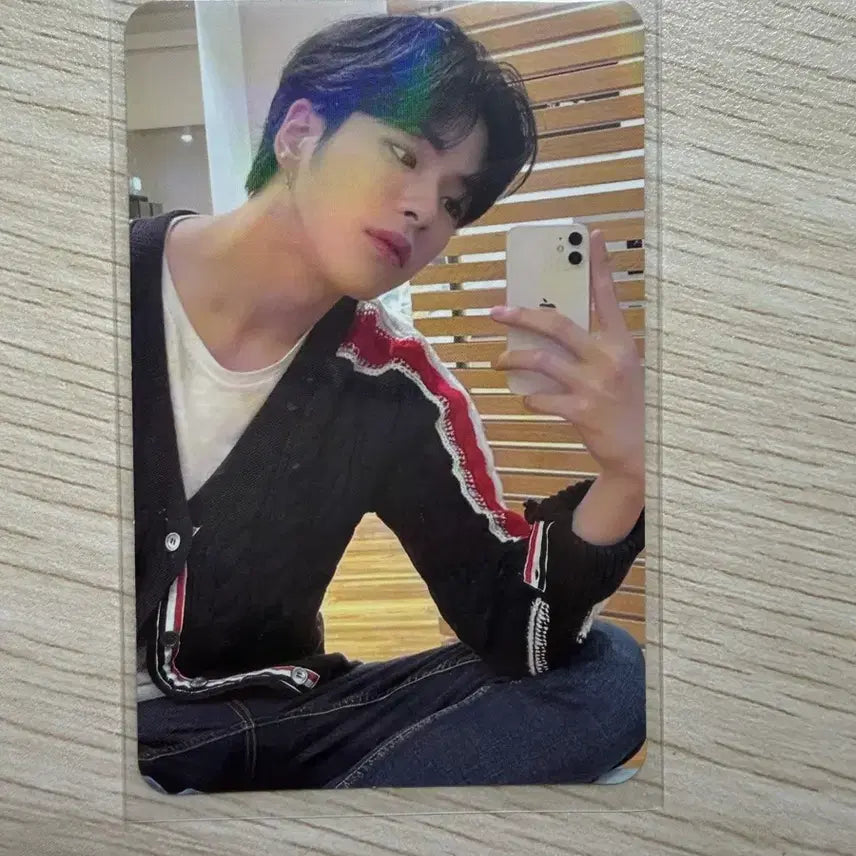 [BUNJANG] TREASURE Yoon Jae Hyuk TRACE Album Booth Photocard / 트레저 윤재혁 트레이스 음반부스 포카