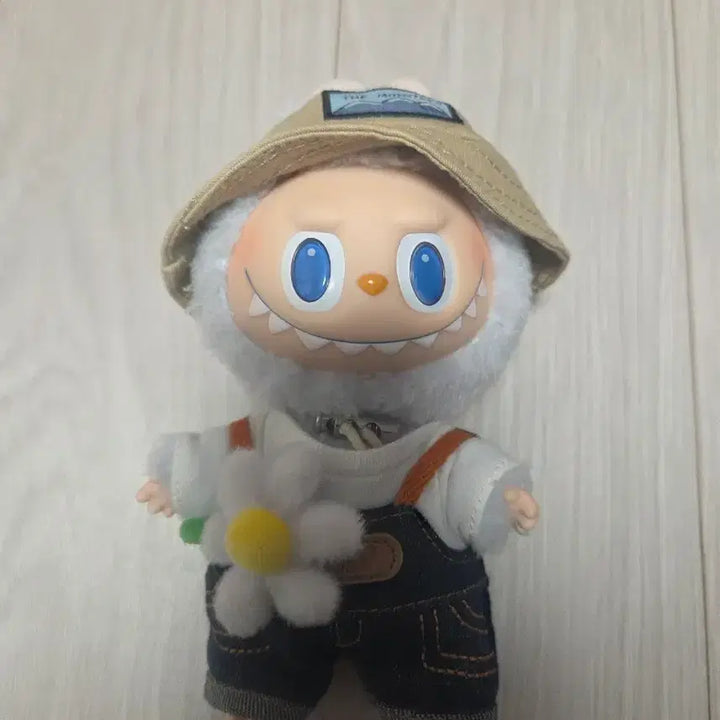 [BUNJANG] POP MART Labubu Spring Series Plush Keychain / [팝마트] 봄에 피는 라부부 시리즈 인형 키링