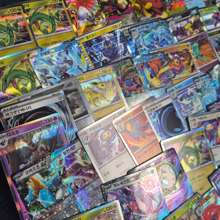 [BUNJANG] Pokemon Cards Bundle (1300+ Cards + 10 Sleeves) / 포켓몬카드(약1300장 이상 + 슬리브 10장)