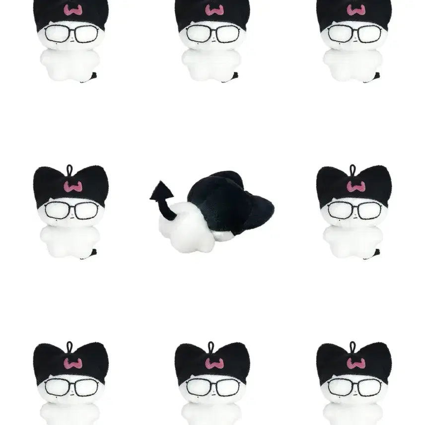 [BUNJANG] SEVENTEEN Wonwoo Uromy 8cm Doll / 세븐틴 원우 인형 우로미 8cm