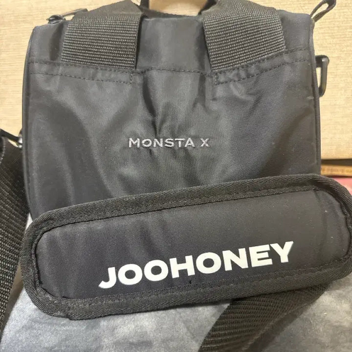 [BUNJANG] MONSTA X 5th Fan-con Joohoney Bag (Photocard Excluded) / 몬스타엑스 5기 팬콘 주헌 가방 (포카x)
