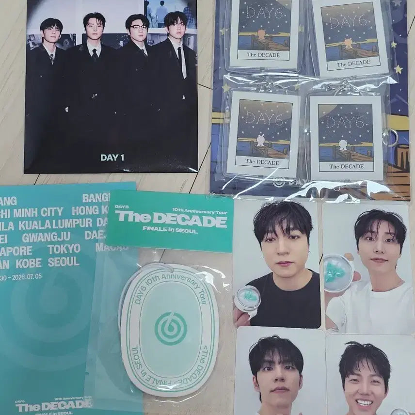 [BUNJANG] DAY6 The DECADE Encore Fanclub Gift Bundle Set / 데이식스 데케이드 앙콘 팬클럽기프트 + 입장기프트 일괄 양도