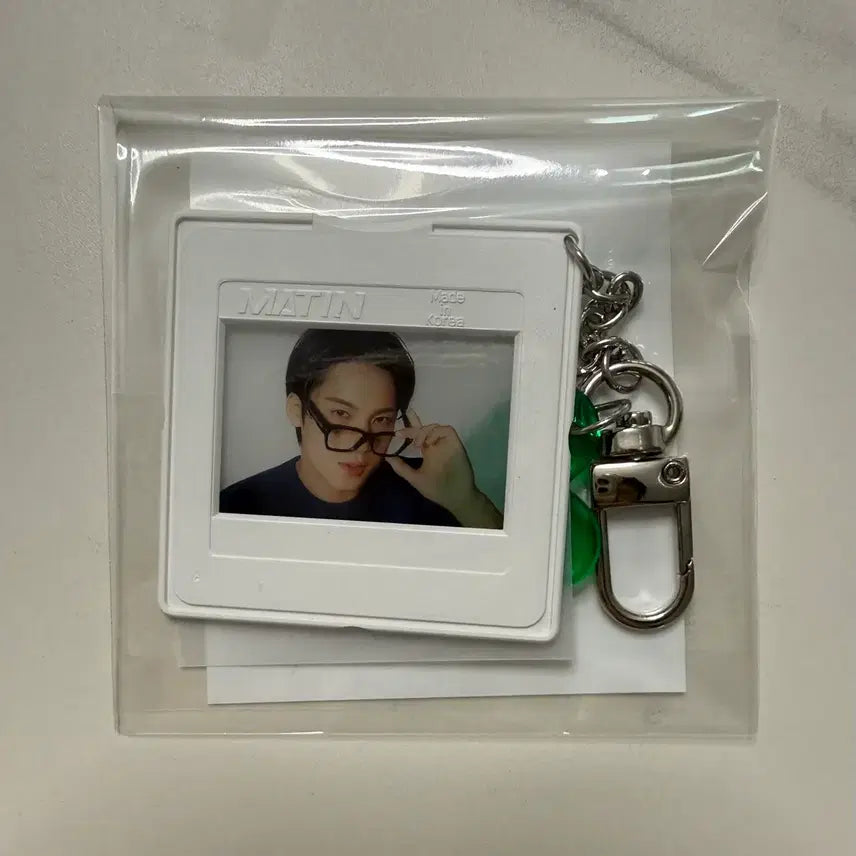 [BUNJANG] Innistree SEVENTEEN Mingyu Film Mount Keyring Sealed / 이니스프리 세븐틴 민규 필름 마운트 키링 미개봉