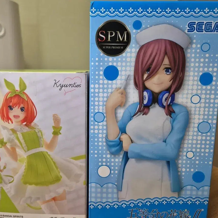 [BUNJANG] The Quintessential Quintuplets Yotsuba &amp; Mikku Nurse Version Bundle Set / 5등분신부 요츠바 미쿠 간호사버젼 일괄 판매