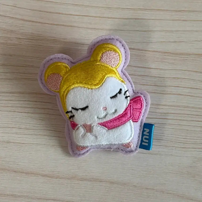[BUNJANG] Ham-Tori Embroidered Badge / 햄토리 머플러 자수 뱃지 랜덤