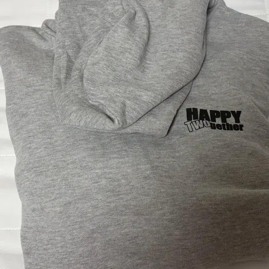 [BUNJANG] Happy Together After Rain Hoodie / 해피투게더 햎투 비온 후드티 (포카x)