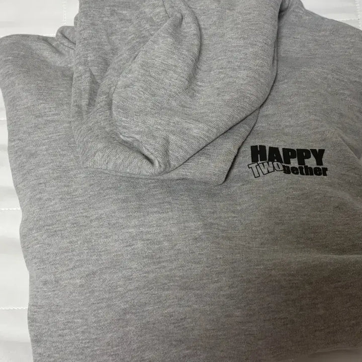 [BUNJANG] Happy Together After Rain Hoodie / 해피투게더 햎투 비온 후드티 (포카x)