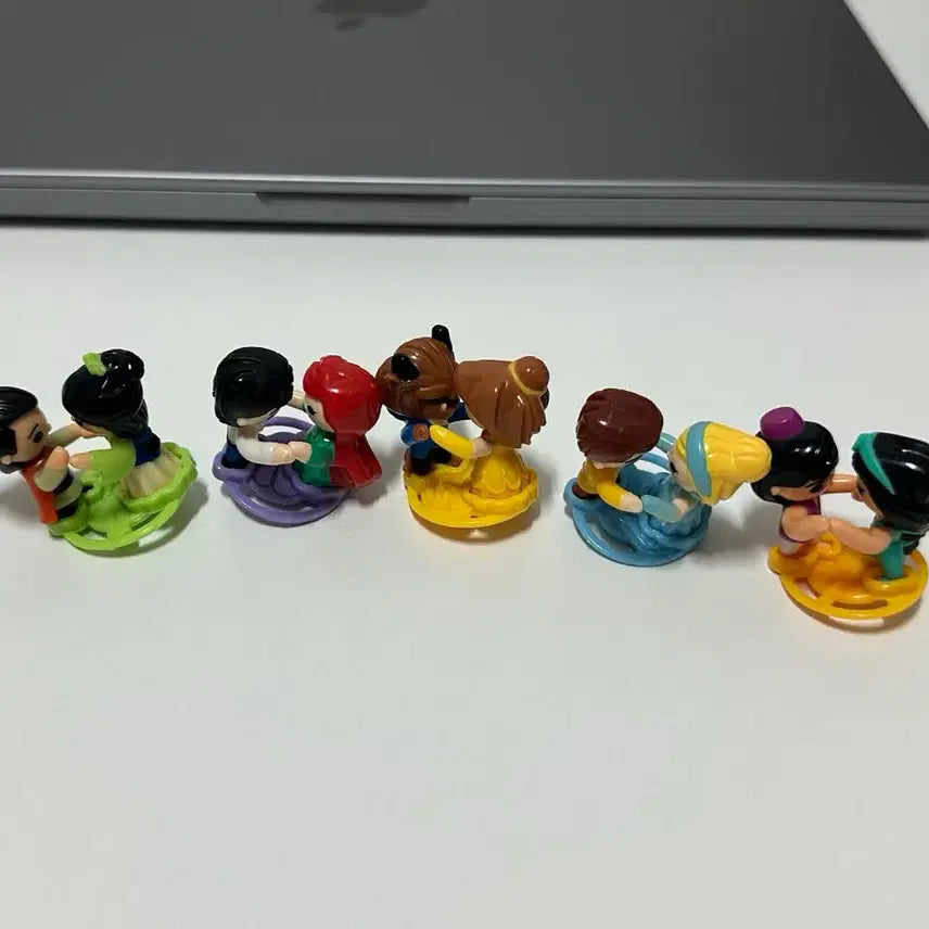 [BUNJANG] Vintage Kinder Joy Disney Princess Couple Figures / 고전 킨더조이 디즈니 프린세스 커플 피규어