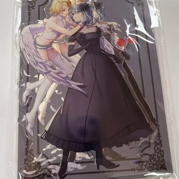 [BUNJANG] Kagamine Rin x Miku Lily Goth Official Acrylic Standee by Suzunosuke / [전세계유일.공식굿즈] 카가미네 린 X 미쿠 백합 고스 공식 아크릴
