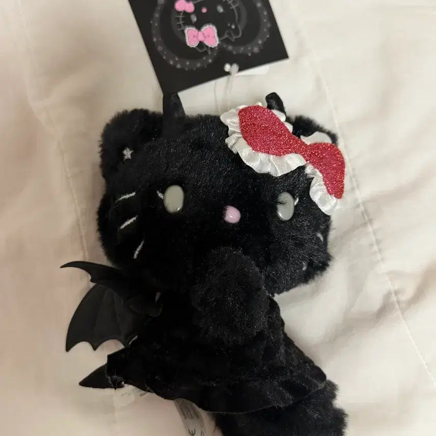[BUNJANG] Sanrio Angel &amp; Devil Series Hello Kitty Mascot Holder / 산리오 천사악마 시리즈 헬로키티 마스코트 홀더