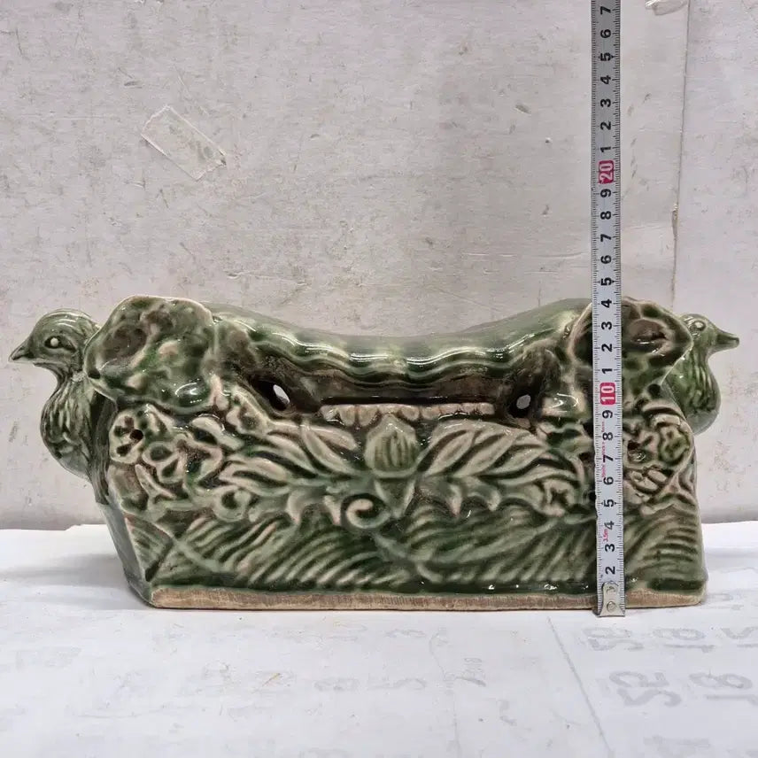 [BUNJANG] Yongcheon Kiln Bird and Flower Motif Ceramic Pillow / (손상있음) 용천요 화조문 도자기 베개 (0452)