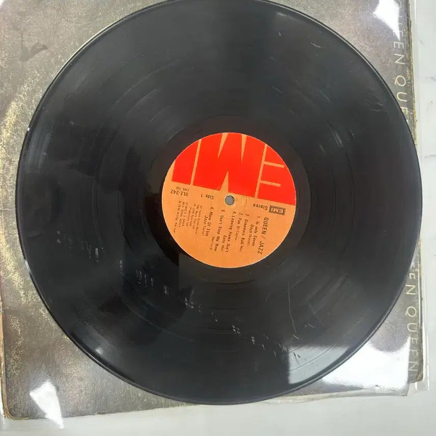 [BUNJANG] Queen JAZZ 1979 Oasis Records Original Licensed LP / **[팝 LP] 퀸 JAZZ 1979년 오아시스 오리지널 라이센스반**