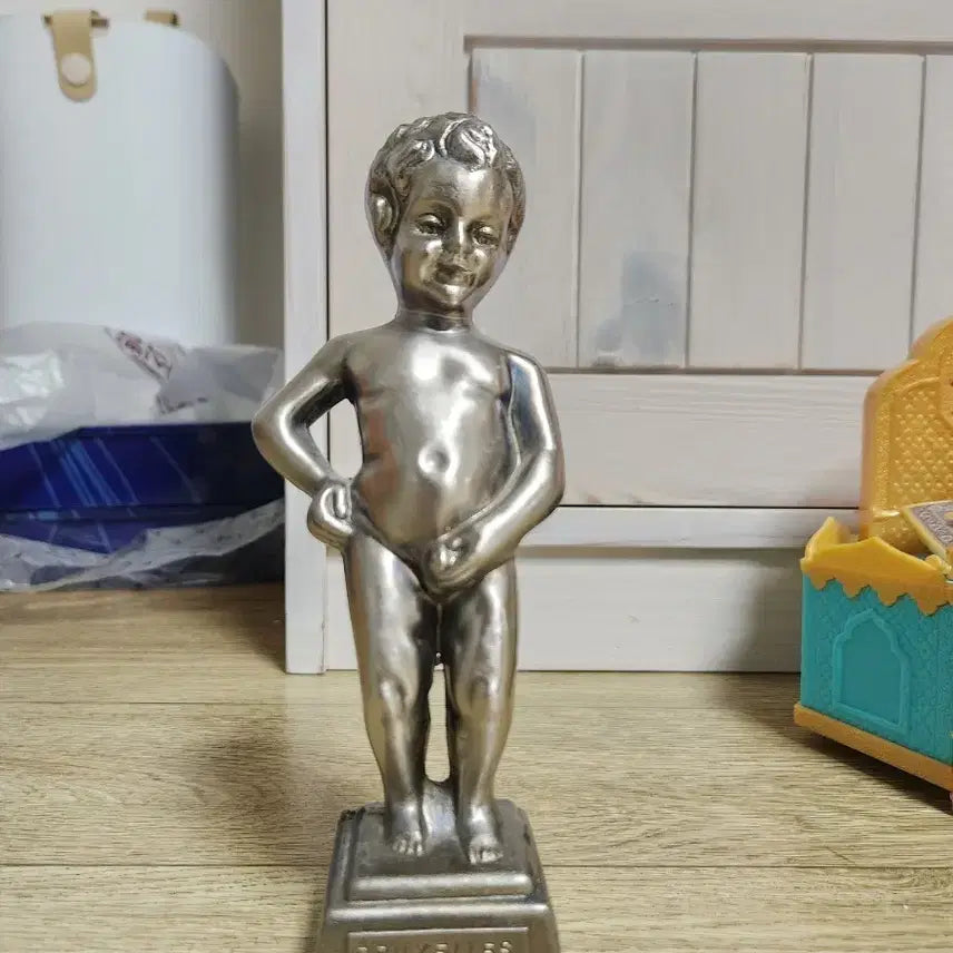 [BUNJANG] Antique Metal Manneken Pis Statue Miniature Decoration / 벨기에 브뤼셀 오줌싸개 동상(Manneken Pis) 엔틱 금속 미니어