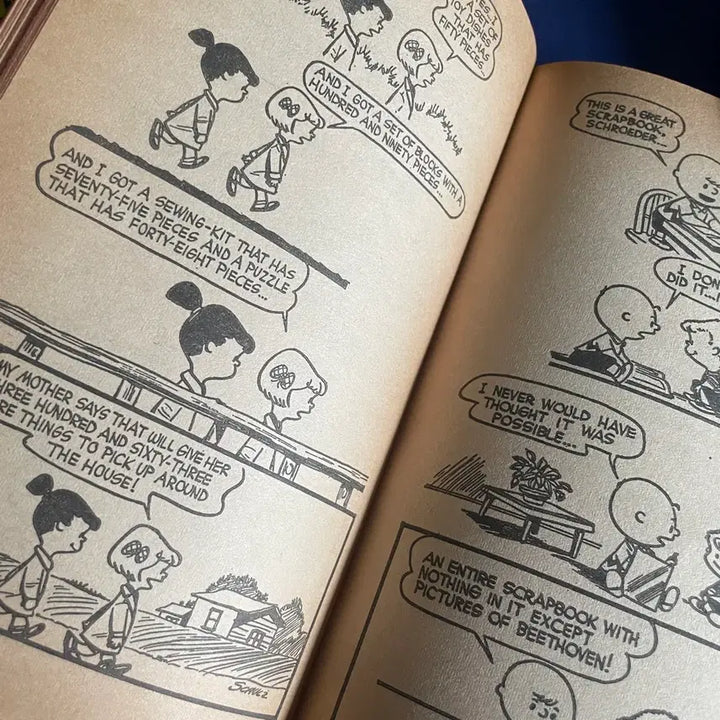 [BUNJANG] 1950s Peanuts Snoopy Book White Cover / 1950s/화이트컬러표지가귀엽고 유니크한 스누피북rare
