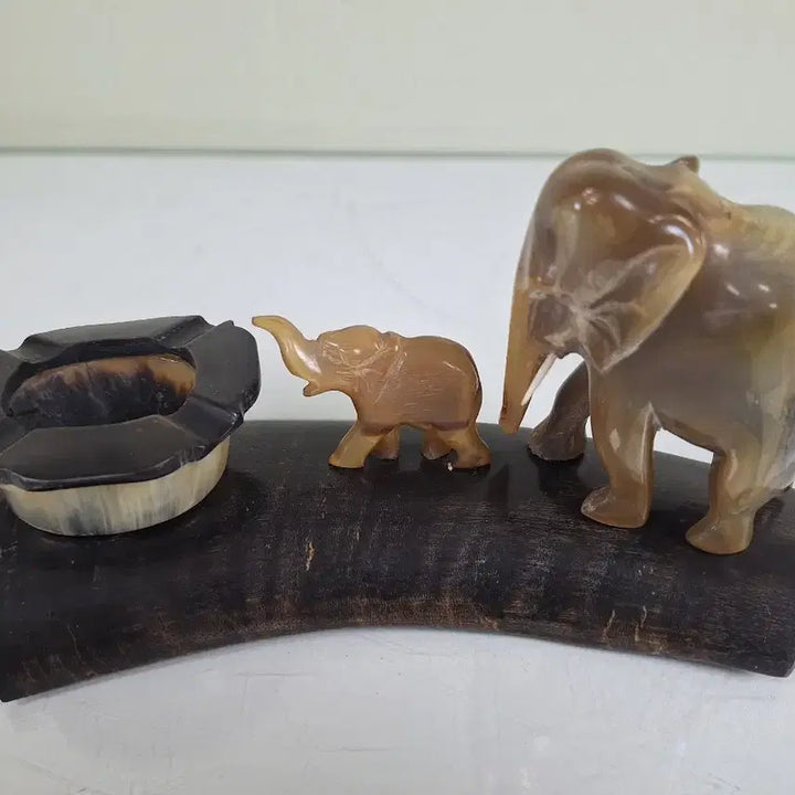 [BUNJANG] Bone Carving Elephant Ashtray Collectible / 뼈 조각품 예술품 수집품 코끼리 재떨이