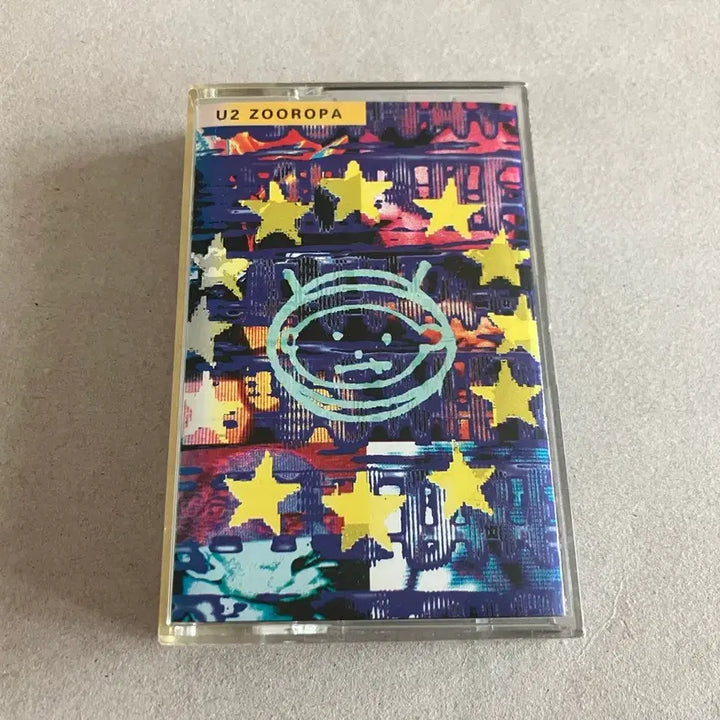 [BUNJANG] U2 Zooropa 8th Album Cassette Tape (1990s) / 90년대 유투 U2 8집 Zooropa 카세트테이프