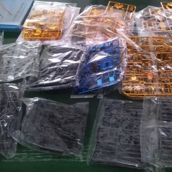 [BUNJANG] Shinsu Model MGEX Unicorn Phenex Electroplating Coating Kit Unassembled / 신수모형 유니콘 MGEX 페넥스 사재전기도금 코팅킷  미조립 팝니다.