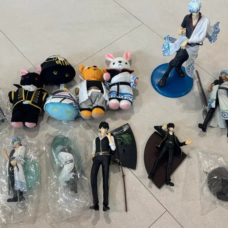 [BUNJANG] Gintama Gintoki &amp; Hijikata Figure Bundle / 은혼 피규어(긴토키 히지카타) 일괄처분+하자긴토키 드립니다