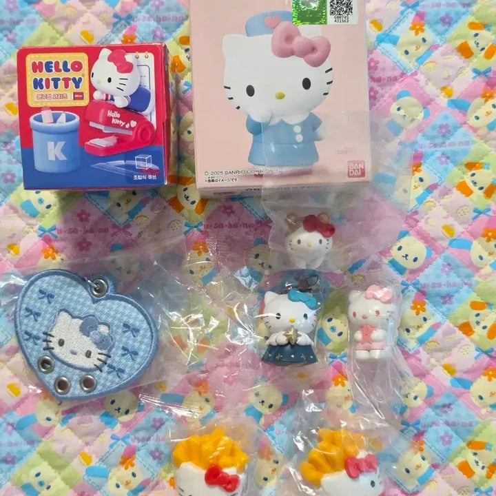 [BUNJANG] Sanrio Hello Kitty Gacha Figure Set (8 Types) / 산리오 헬로키티 가챠,피규어 세트 8종